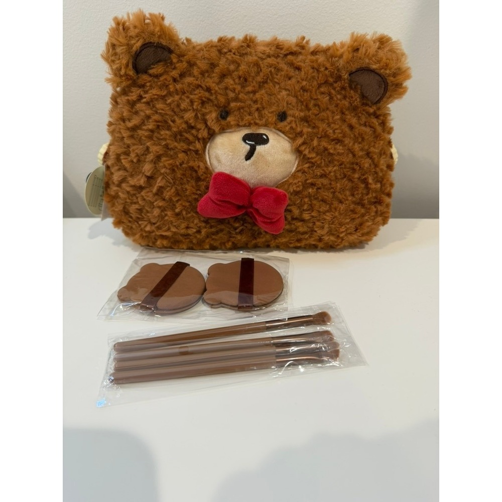 NWT Urban Outfitters Fuzzy Brown Plush Bear Makeup Pouch with Makeup Brushes